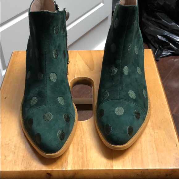 Anthropologie Shoes - Anthropologie green dot bootie, size 7.